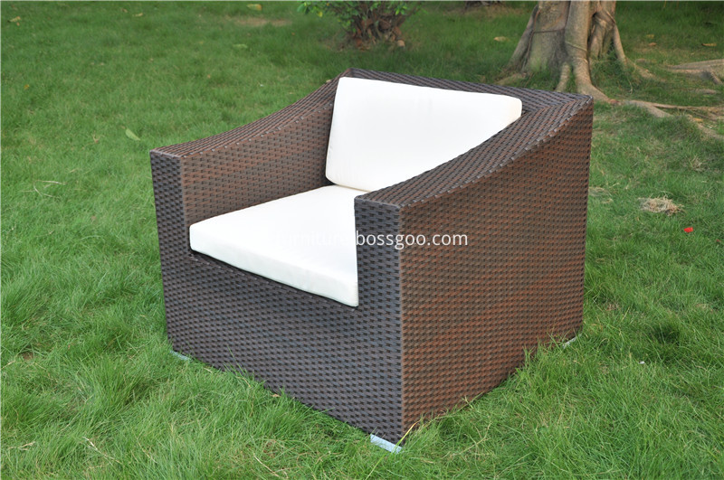 S0084 Wicker Lounge Chair