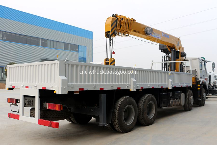 biggest truck mounted crane 4