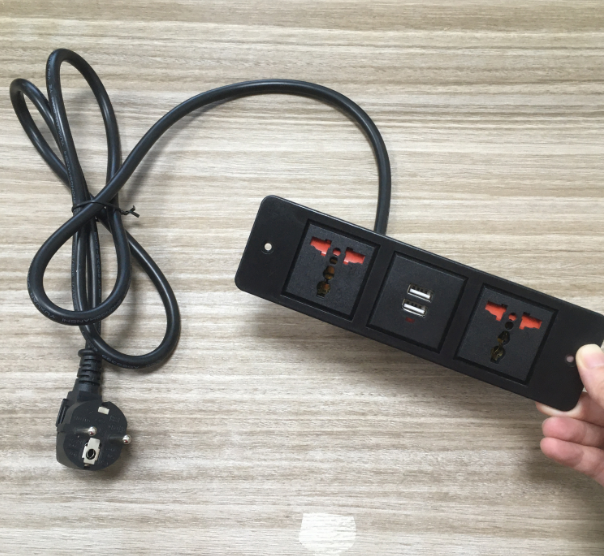 Small 2 Sockets Power Outlet with USB Ports