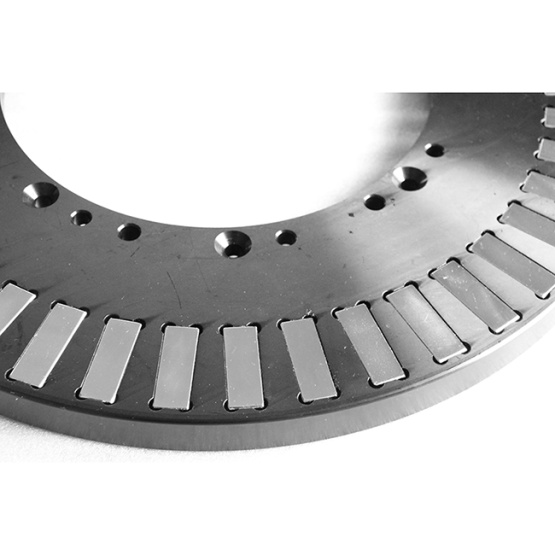 Flat rotor assembly for Linear motor