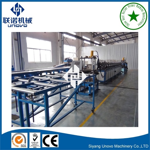 Photovoltaic solar structure bracket roll forming machine