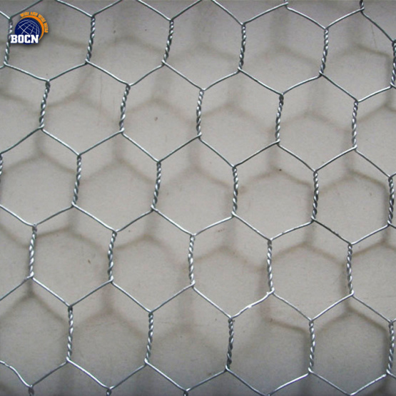 Hexagonal wire mesh for chicken wire