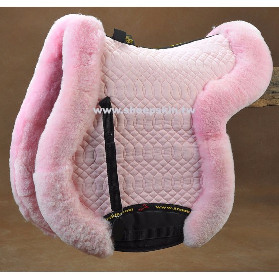 Jumping saddle pads with sheepskin