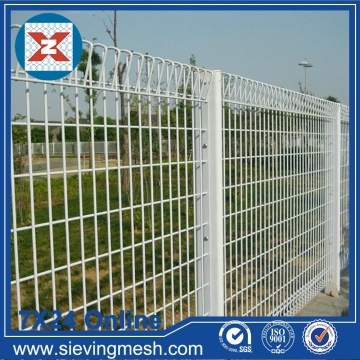 White PVC Coated Welded Wire Mesh