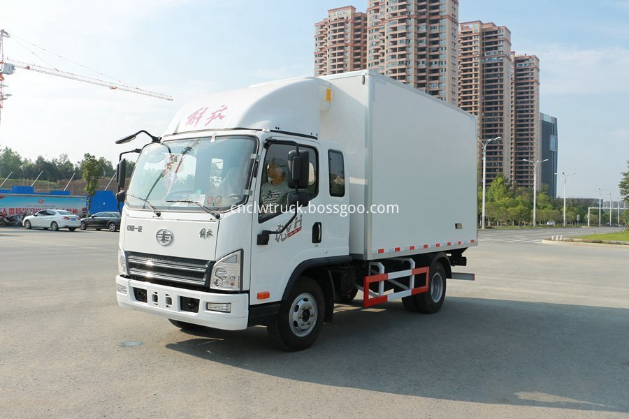 meat refrigerator truck