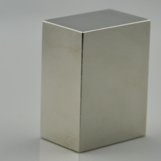 N38M Strong sintered NdFeB block cube magnet