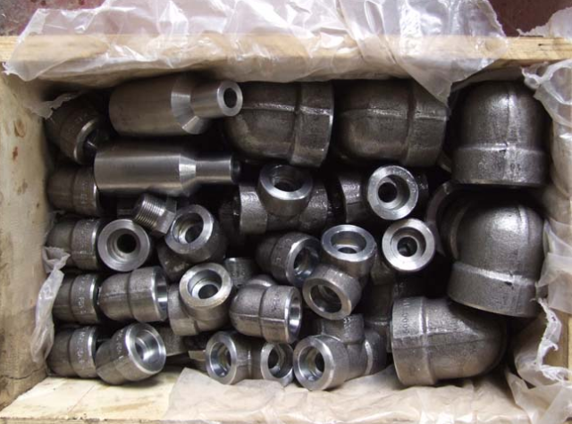 Forged fitting sockolet packing