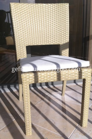 Specific patio dining chair set