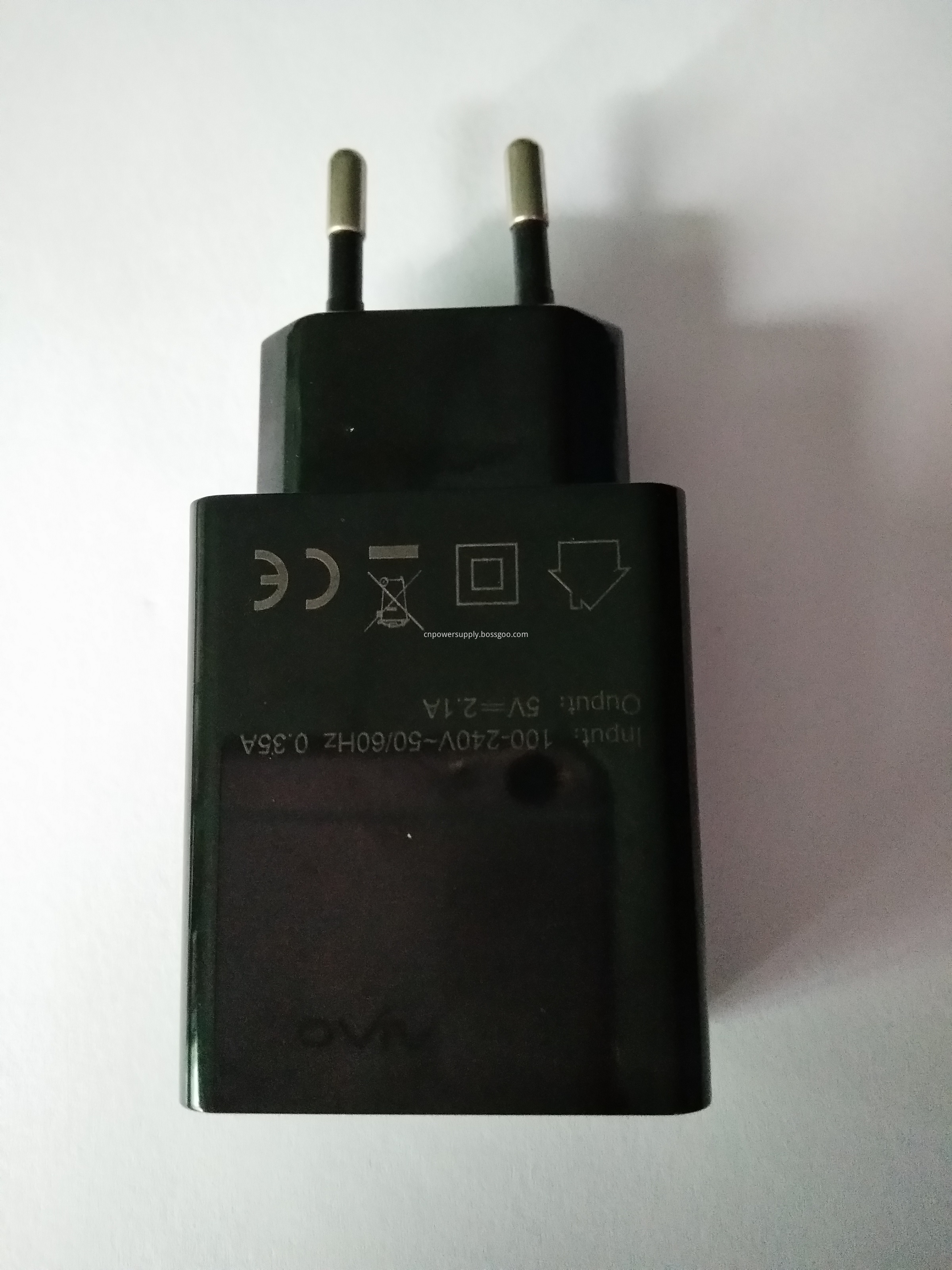 5V2.1A 2-USB travel charger