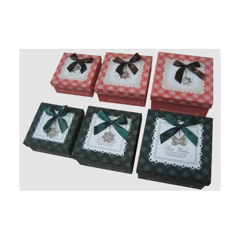 Flat Gift Boxes with Lids