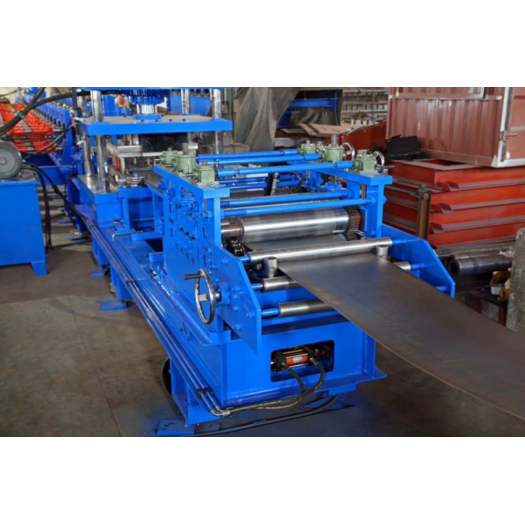 Highway guardrail roll forming machine