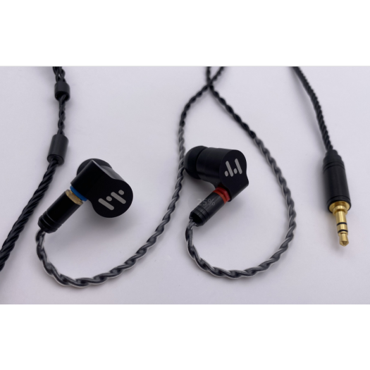 Dual Drivers in Ear Earphones with Detachable Cable