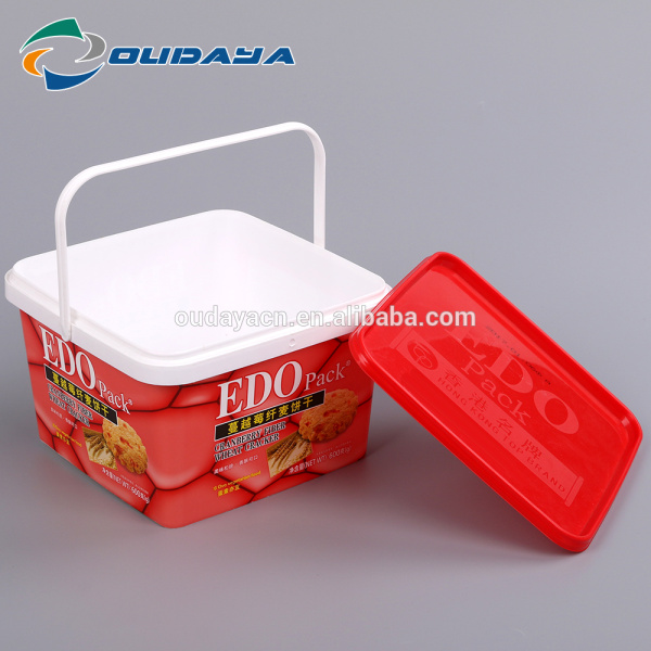 Plastic portable square case iml food packaging container