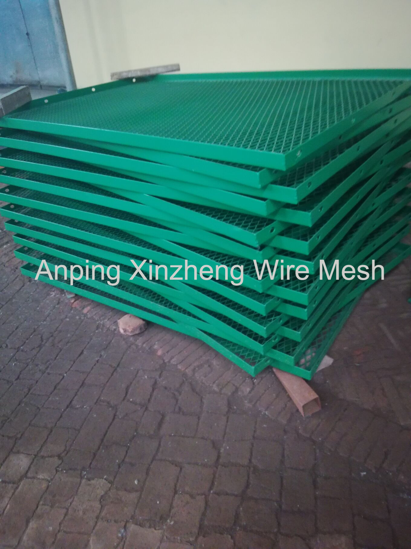Expanded Metal Mesh Fencing