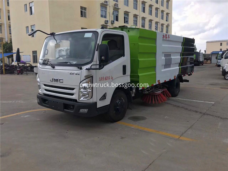 truck mounted street sweeper 4