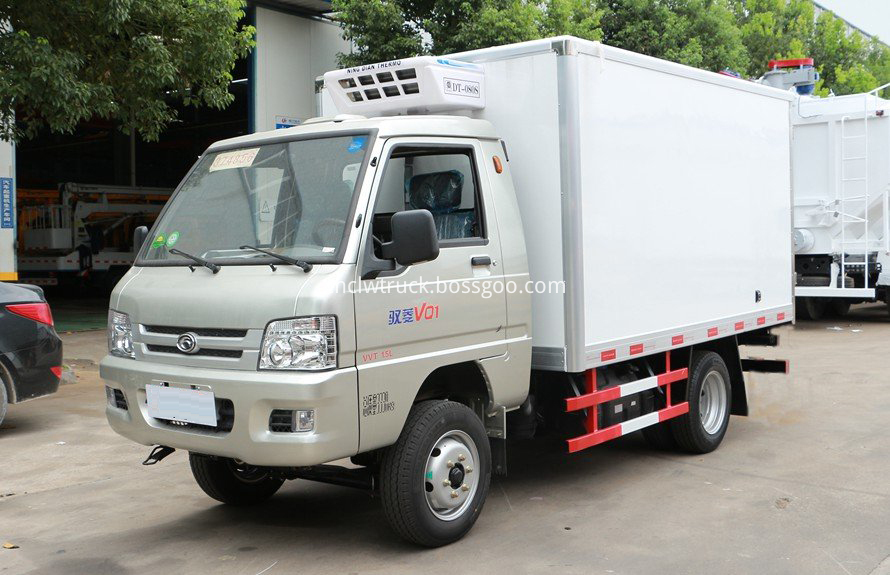 refrigerated small trucks