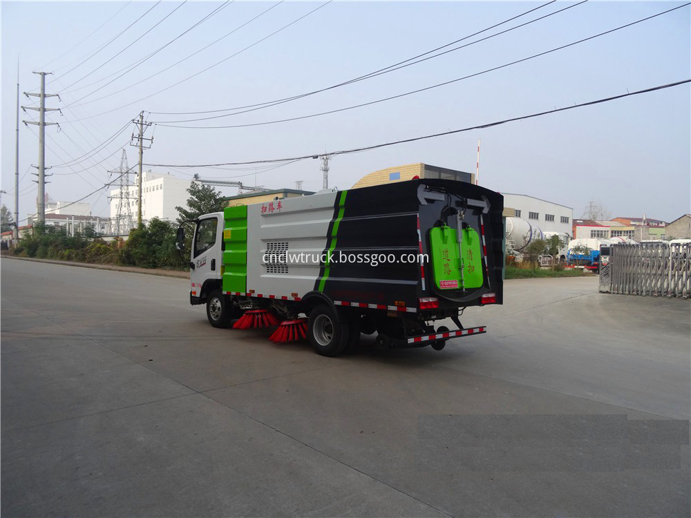 road sweeper truck for sale 4