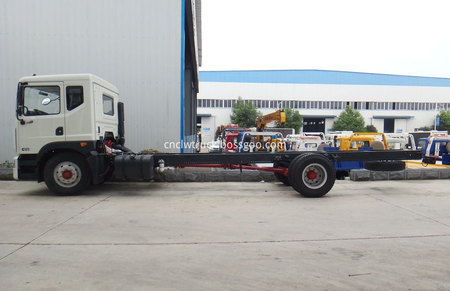 heavy duty recovery trucks chassis 2