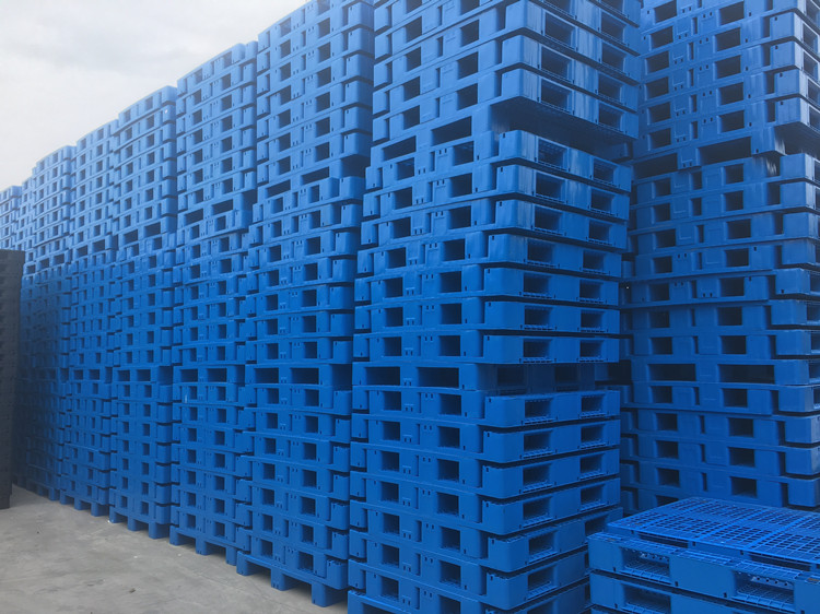 Plastic Pallet with Metal Reinforced