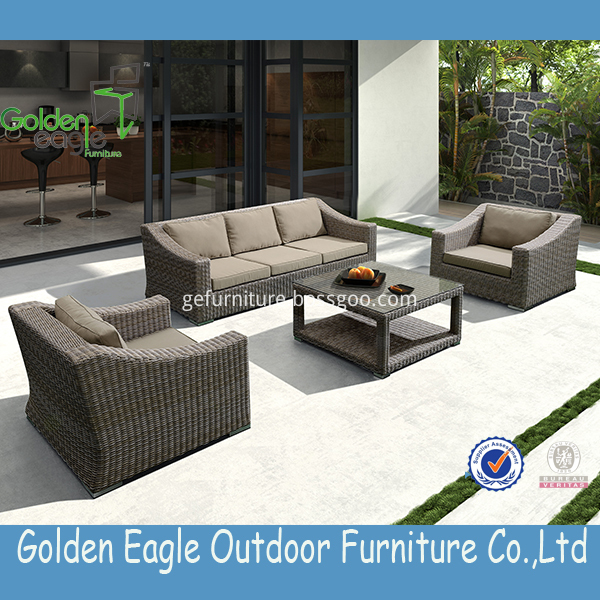 outdoor restaurant furniture