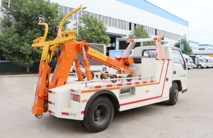 Medium Duty Towing truck 4