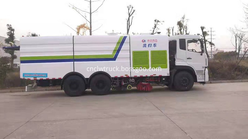 Street sweeping truck 6