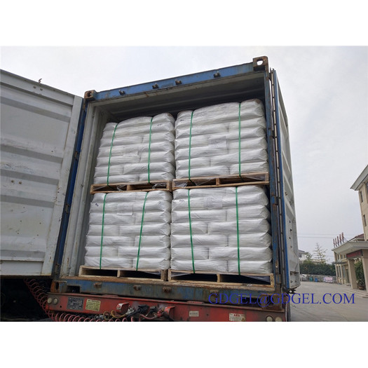 Oil-based drilling fluids viscosifier organophilic clay