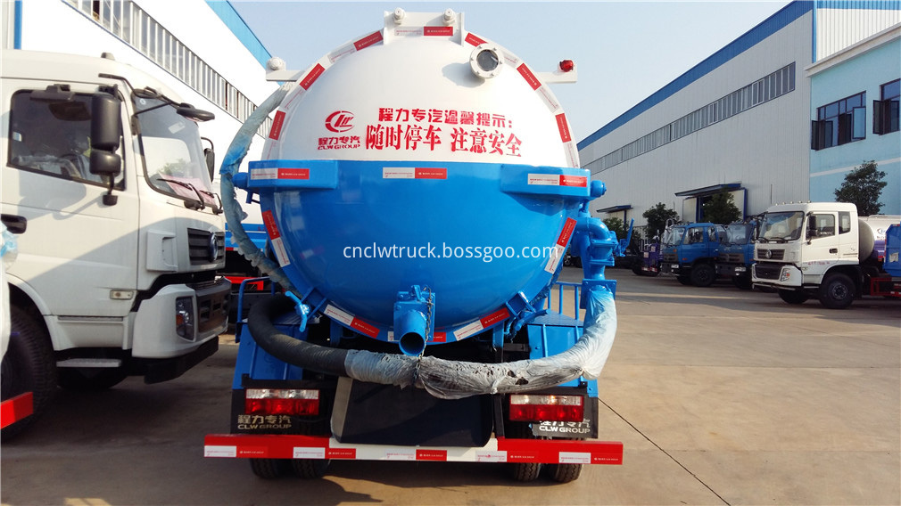 vacuum suction truck 5