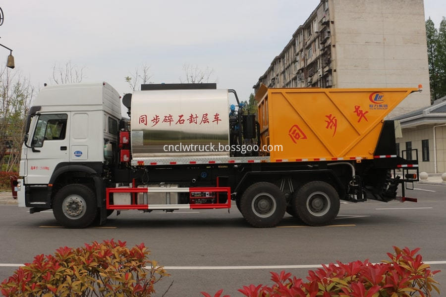 Chip Sealing Tank Truck  1