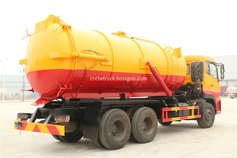 wasted water suction truck 2