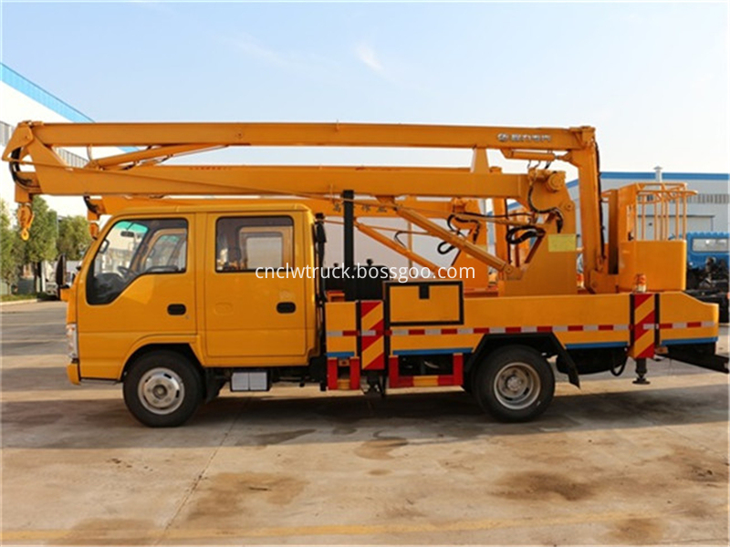 truck mounted aerial lift  1