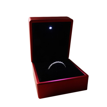 Delicate red jewelry box set with velvet insert