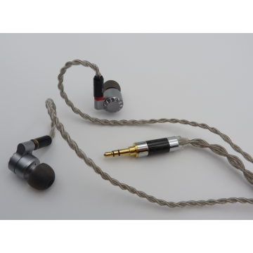 Musicians`in-Ear Monitors with Detachable Cables