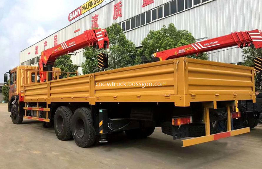 truck with loading crane 2