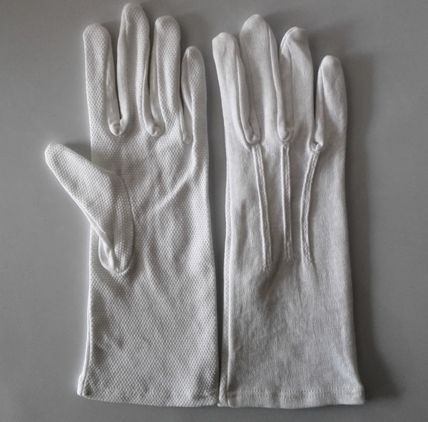 Sure Grip long wrist band gloves
