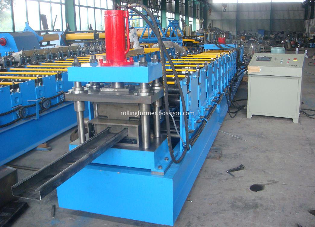 C channel rolling machine