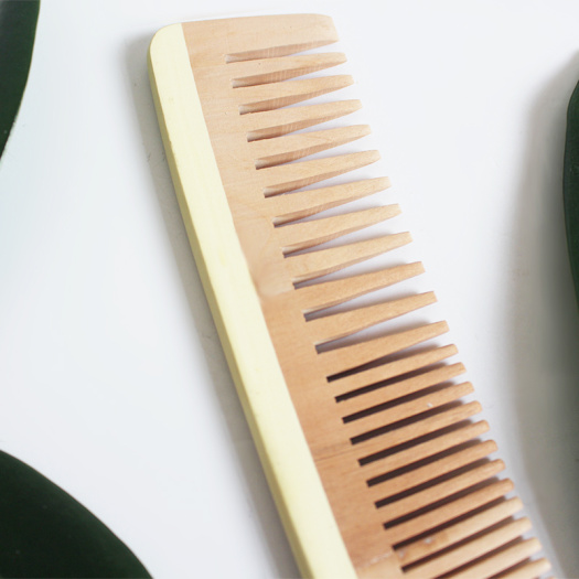 Pollution Free Wood Comb