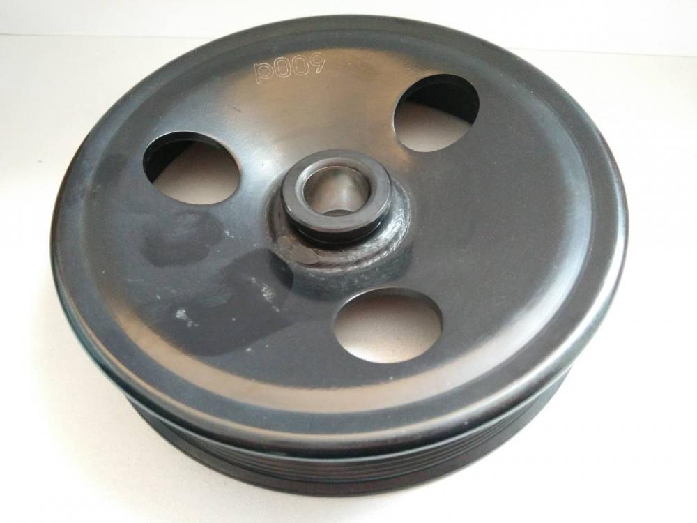 Auto engine steering pulley