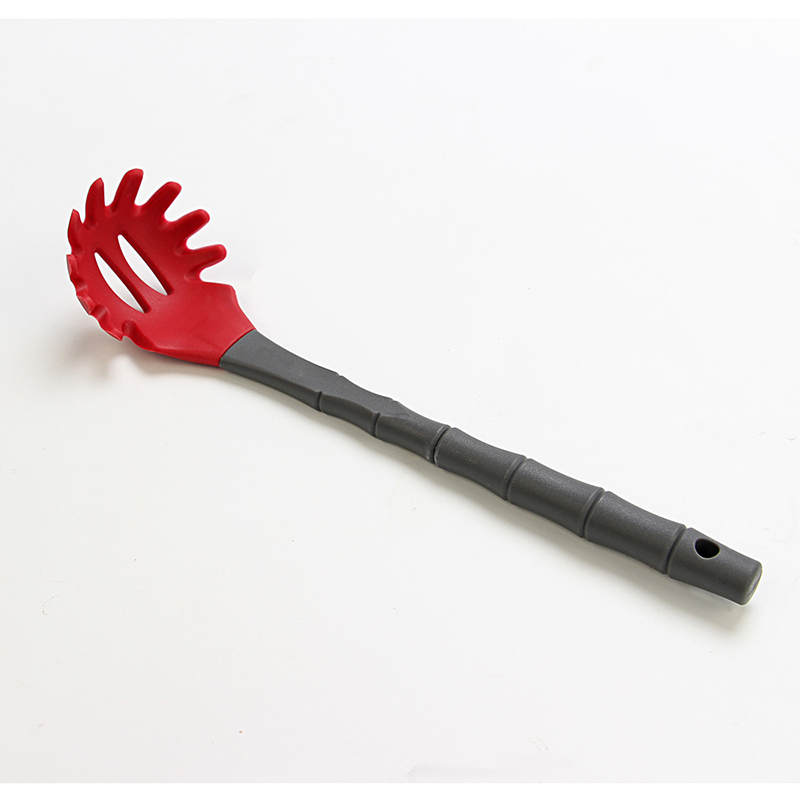 Red kitchen utensil set