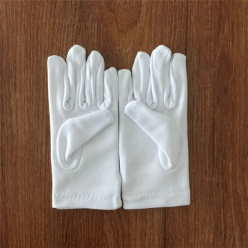 Cotton Parade Glove W/Snap Back