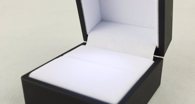  Ring Box with LED Light
