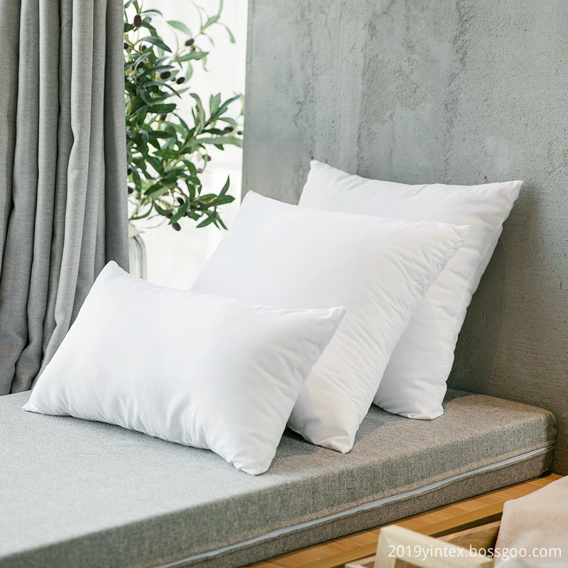 polyester fiberfill pillow