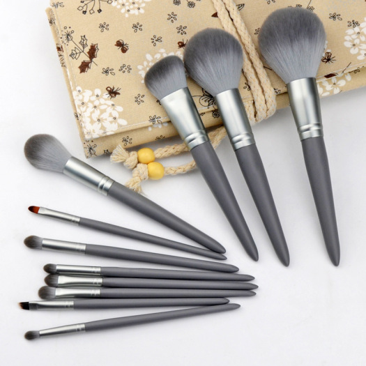 12Pieces silver handle makeup brush set bag