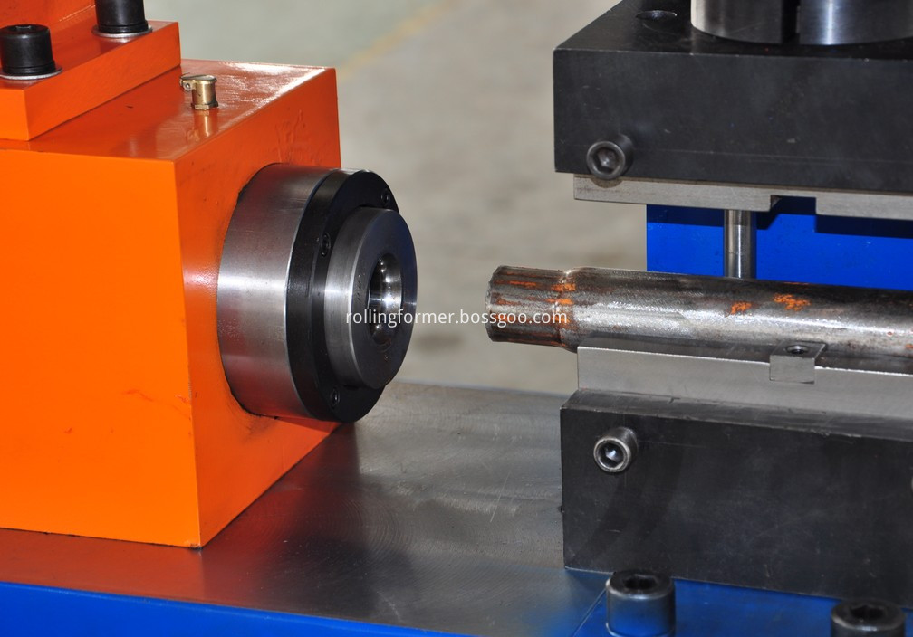 Pipe diameter reducing tool