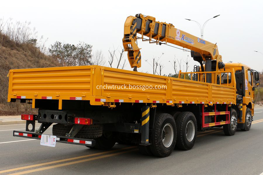 14T Crane Truck 4