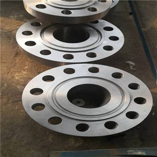 RTJ Sealing Surfaced Flanges