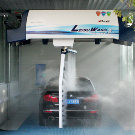 Leisuwash 360 touch free car wash machine