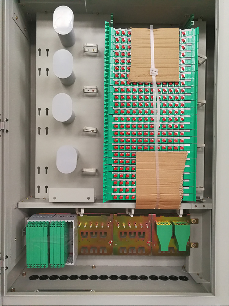 Fiber Optic Distribution Cabinet