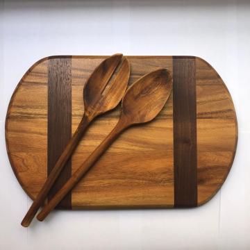 Wooden cutting board without handle