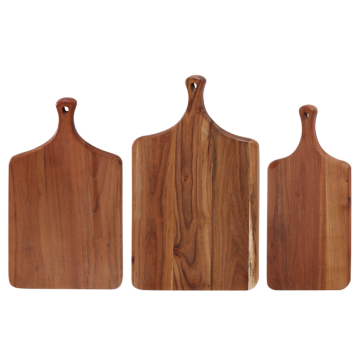 Solid wood chopping board with handle